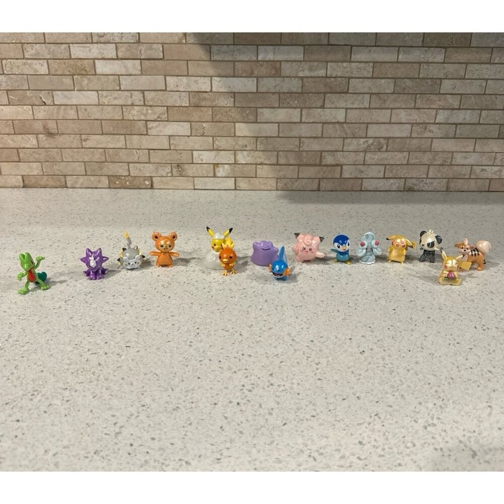 2018-21 Pokemon‎ PVC 2" Mini Figures